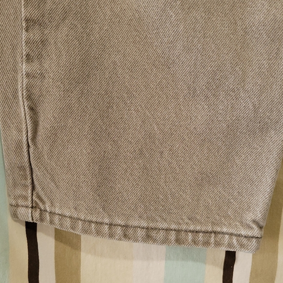 Vintage 1999 Levi's 550 Relaxed Fit Green Khaki Jeans, size 36x32 - Picture 9 of 9